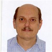 Tengo muchos años de experiencia en clases de inglés
 a todos los niveles y adaptadas a las necesidades del alumnos. Me gusta explicar las cosas (por ejemplo, no sólo que tal cosa se dice así, sino por qué se dice así), explicar curiosidades etimológicas